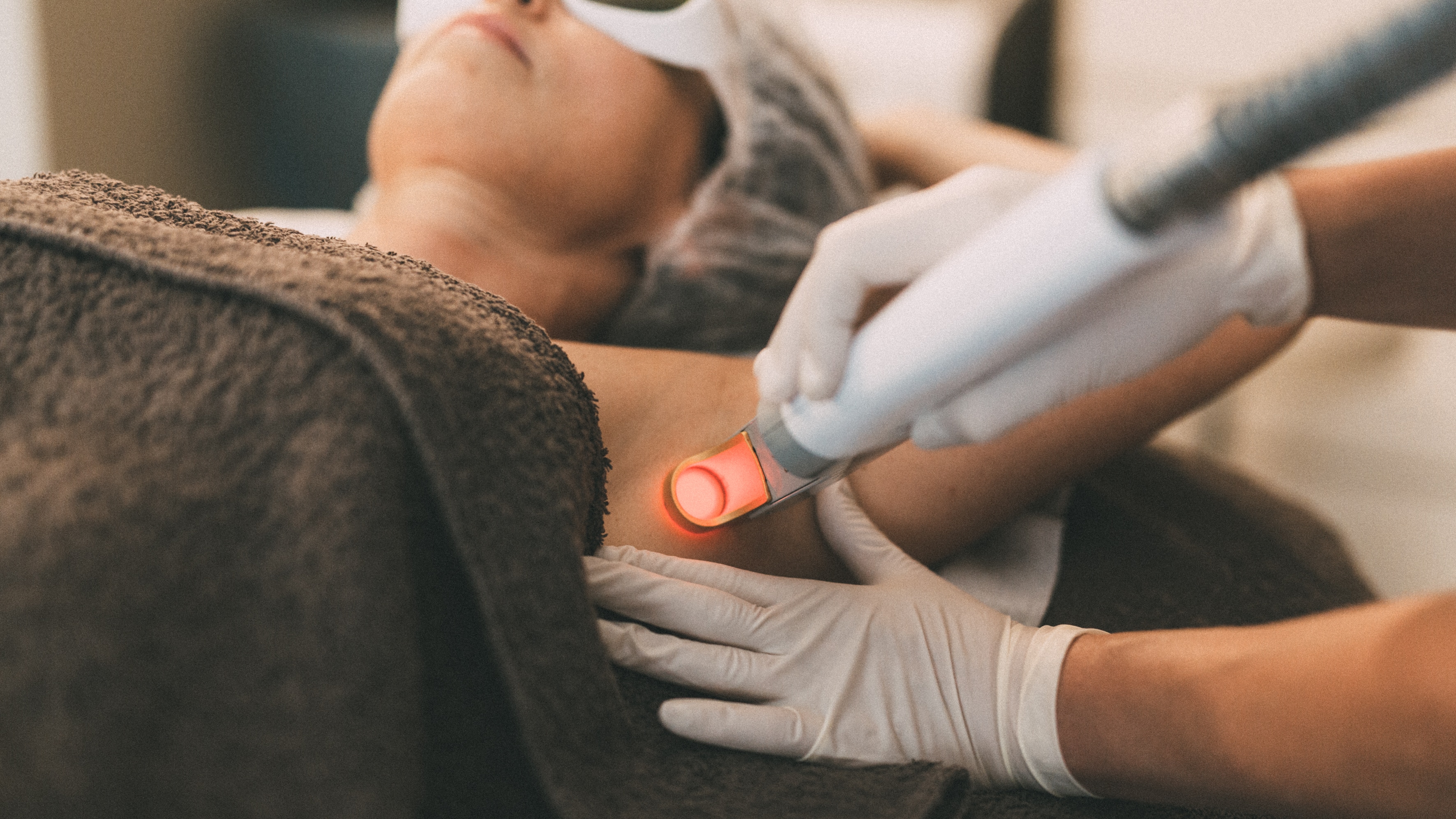 Epilation laser définitive et electrique épilation définitive à genève